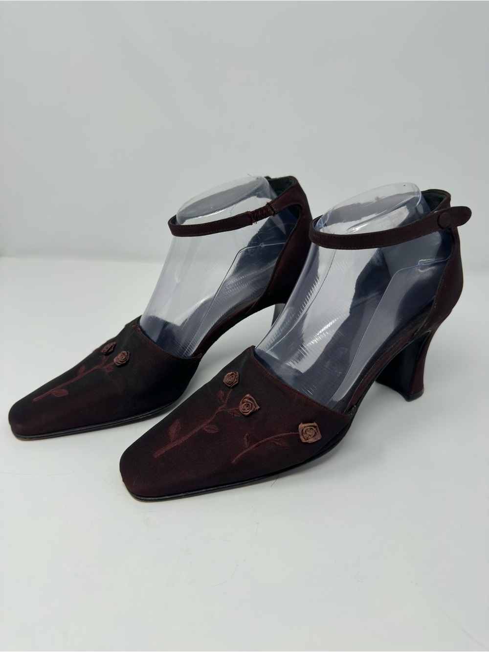 VTG 90s Kenneth Cole Floral Embroidered Mules Satin Kitten Heels 8.5 Whimsigoth - Picture 3 of 10